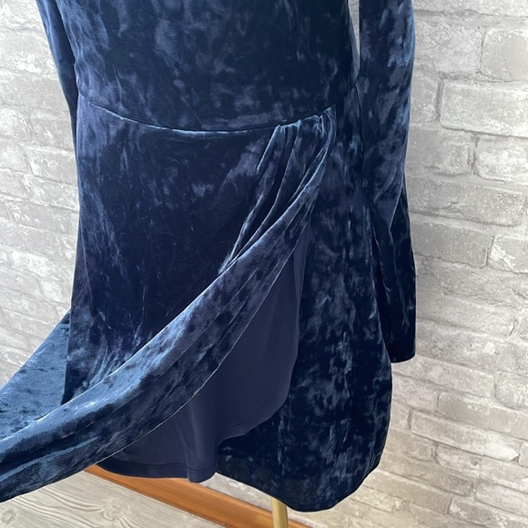 Francesca's Collections mi ami Leticia Waisted Velvet Mini Dress - Picture 2 of 8